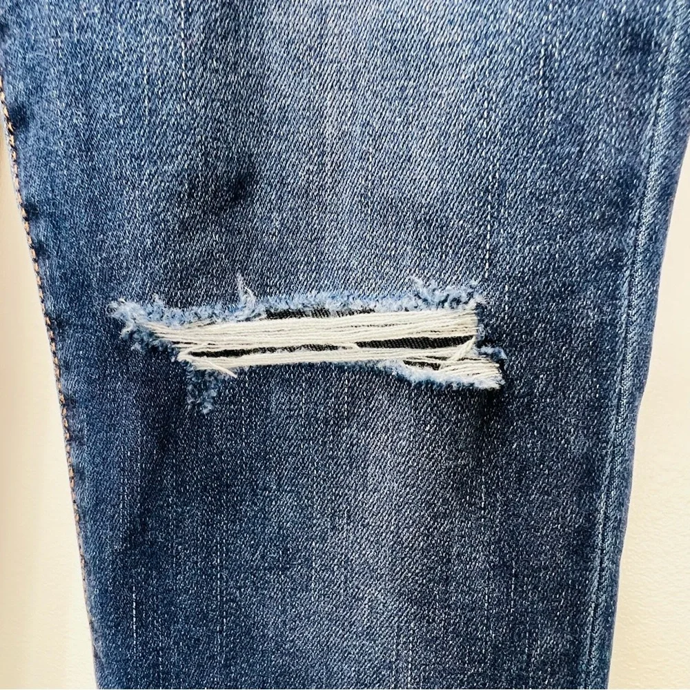 JOE’S JEANS “The Charlie” High Rise Cropped Cuff Denim Jean Size 26